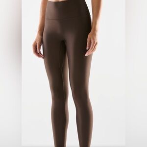 Aritzia GlossForm Cheeky Hi-Rise 26” Leggings